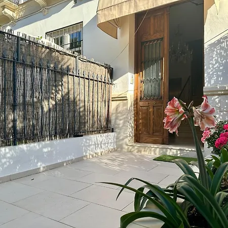Apartamento Urbe10 Pries Garden Málaga